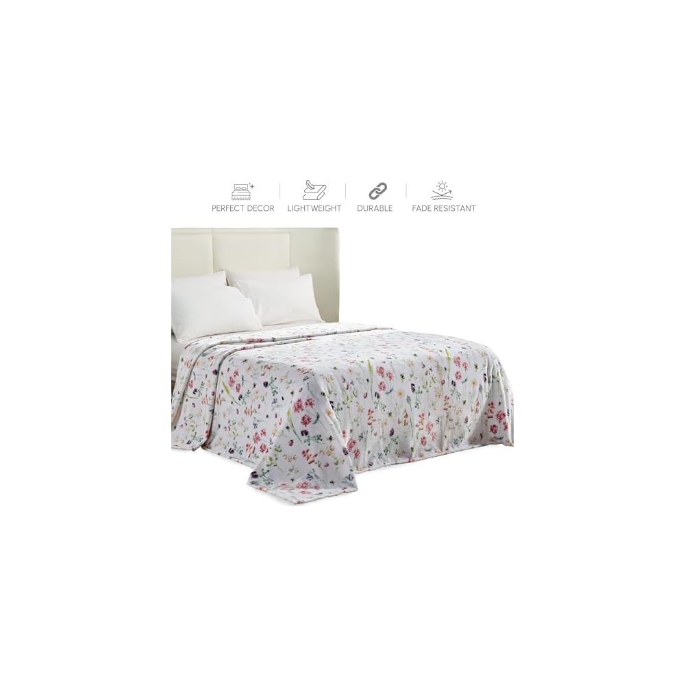 Ultra Soft Print Flannel Fleece Bed Blanket, Cozy-Fuzzy Lightweight Bedspread Coverlet, All Season Decorative Blanket for Couch, Sofa, Floral Design, Queen Size, Bloom